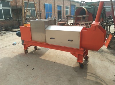 除梗破碎 压榨设备 打包发货3.jpg